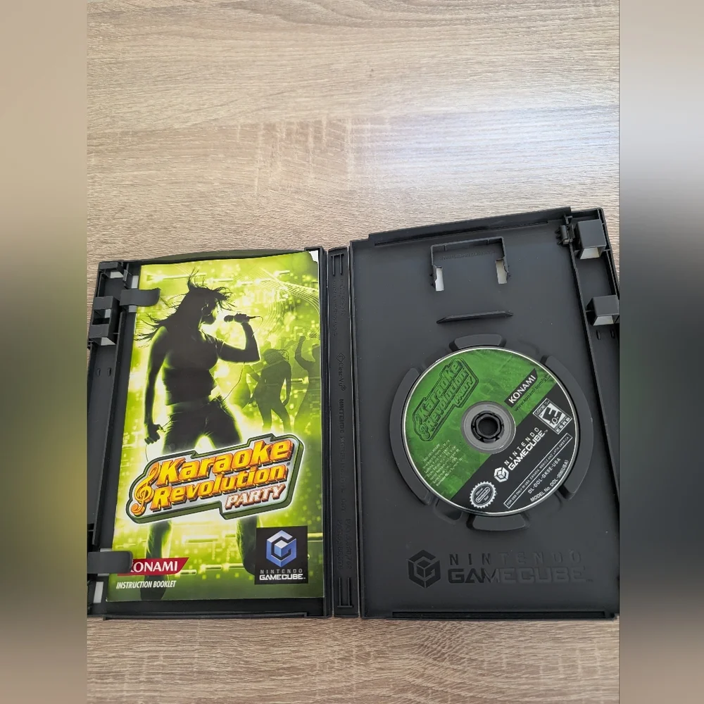 Nintendo Karaoke Revolution Party - Bold Yellow and Black